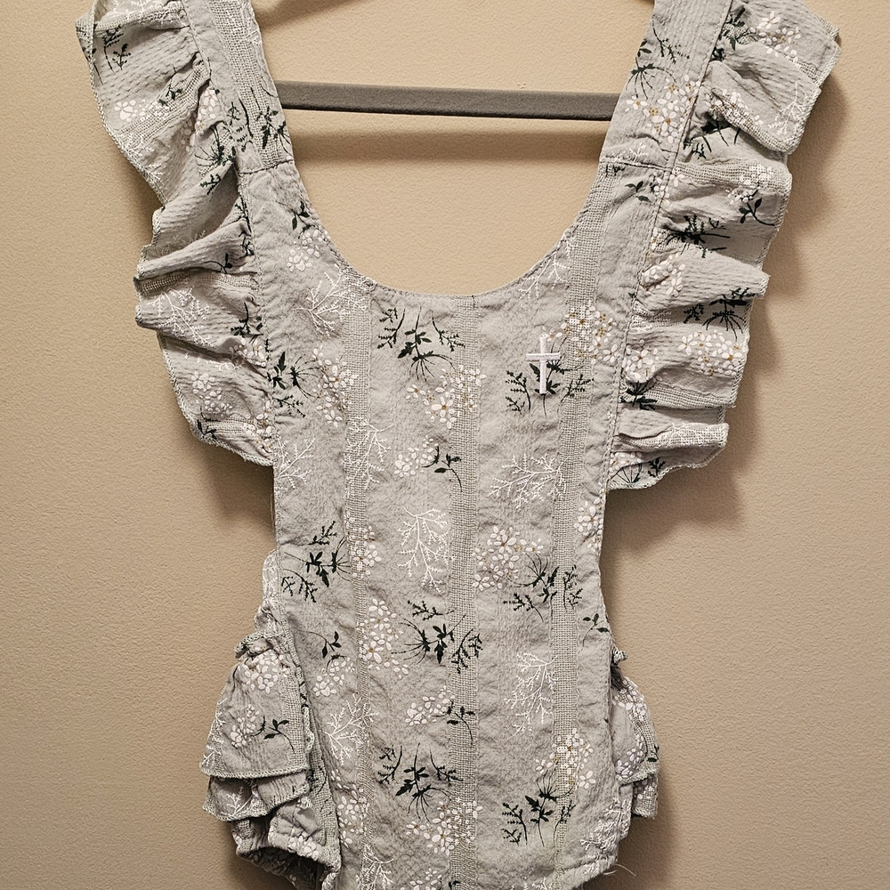 Floral Ruffle Sleeve Top